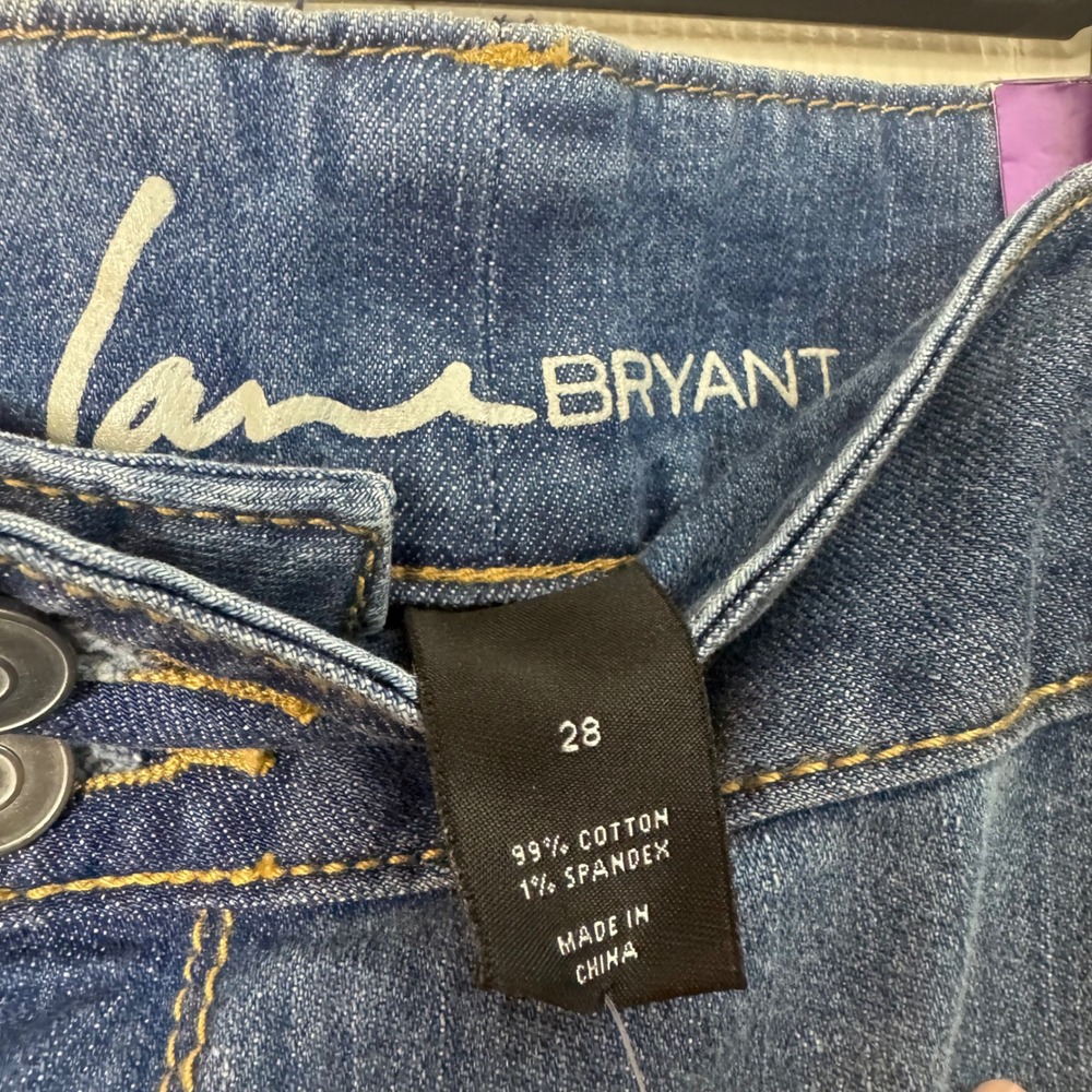 NWT‎ Lane Bryant Weekend Jeans Womens Size 28 Distressed Boyfriend Denim - Picture 2 of 5